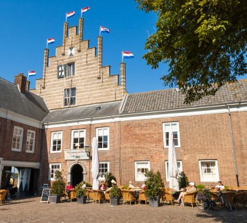 Veere -Depositphotos_97018492_xl-2015.jpg