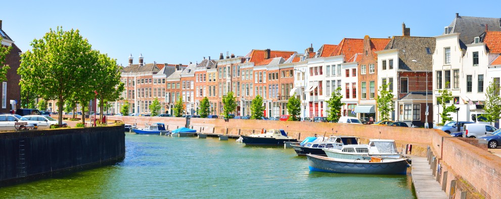 Middelburg -Depositphotos_169410174_xl-2015.jpg